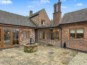 Photo 26- click for photo gallery